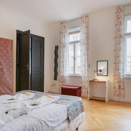 Apartment Center - Reserved Parking & Wi-fi Trieste