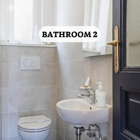 Center - Reserved Parking & Wi-fi Apartman *