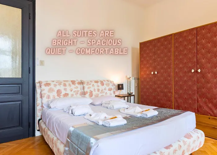 Center - Reserved Parking & Wi-fi *