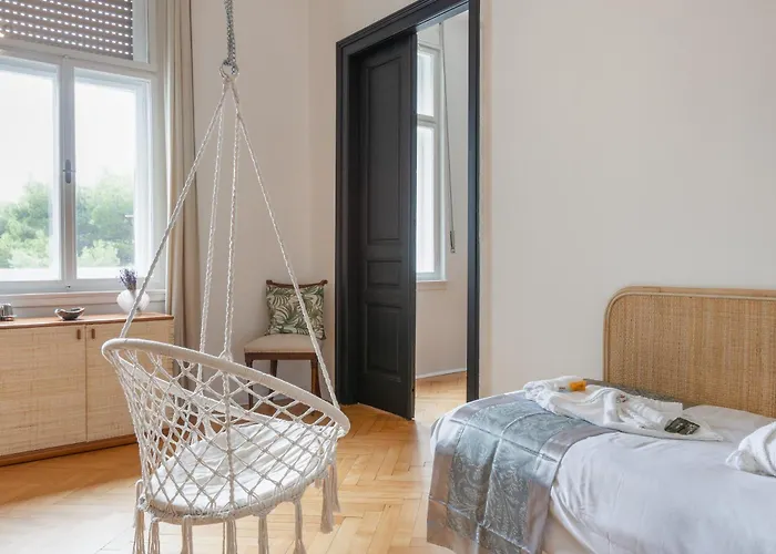 Center - Reserved Parking & Wi-fi Appartement *