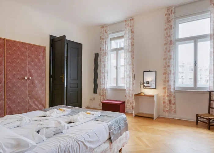 Apartment Center - Reserved Parking & Wi-fi Trieste