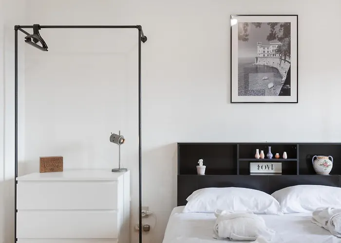 Center - Reserved Parking & Wi-fi Trieste